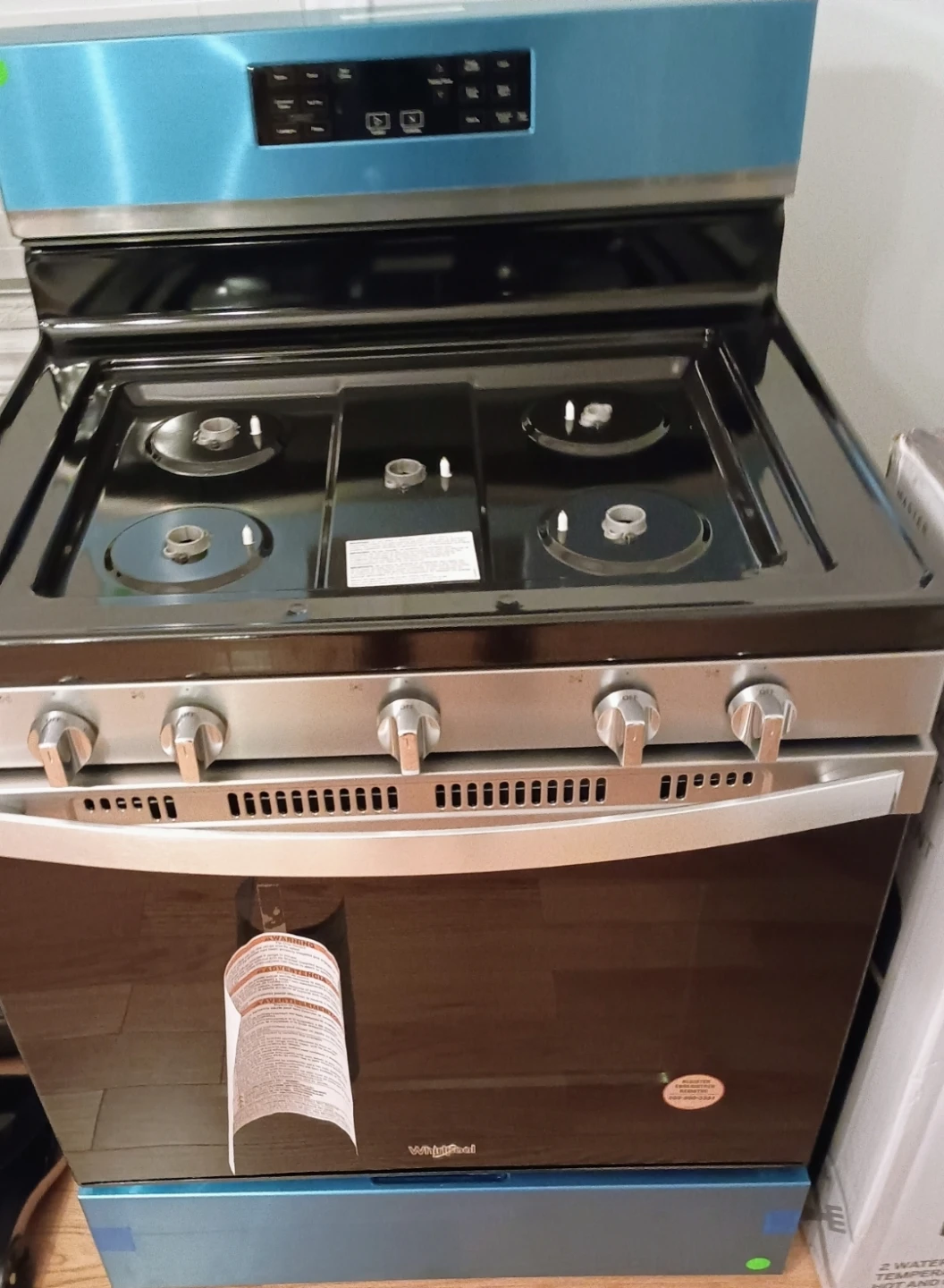 Brand New Whirlpool Gas stove