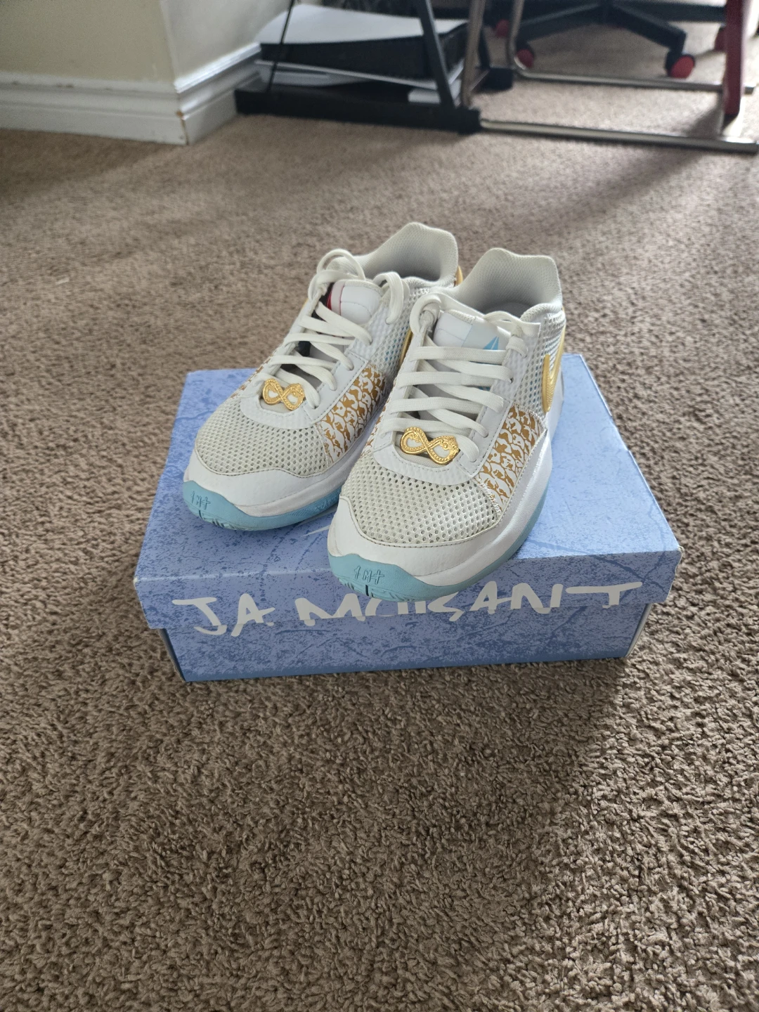 Nike Ja 1 "Gradient" GS Shoes Size 4Y