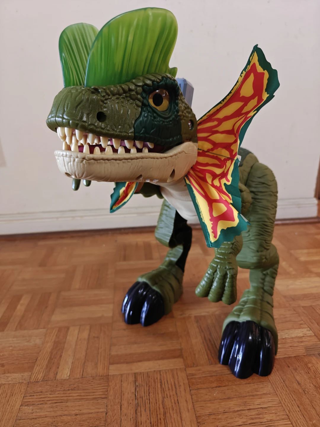 Imaginext Jurassic World Dilophosaurus Dinosaur Toy