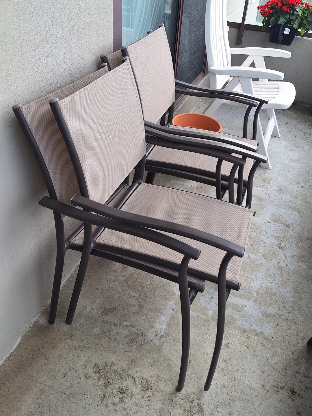 Set of 4 Patio Chairs - photo 3