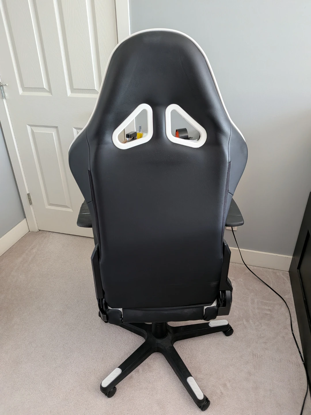 DX racer gaming chair - photo 2