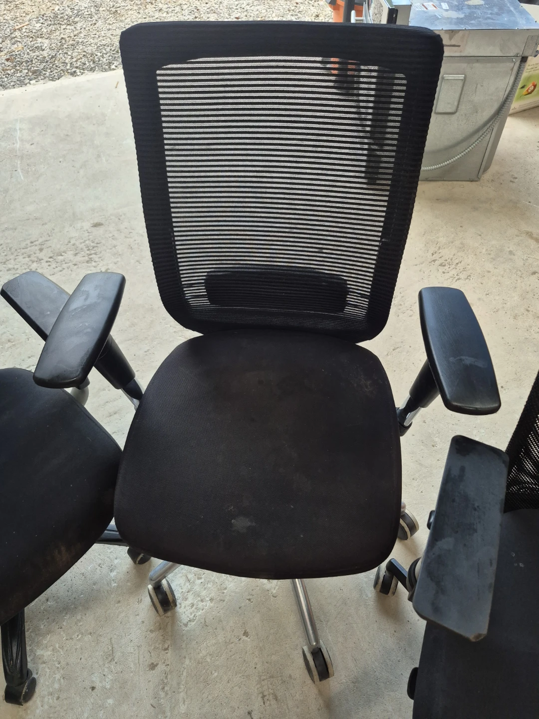 Black Mesh Office Chairs (Set of 3) - photo 3