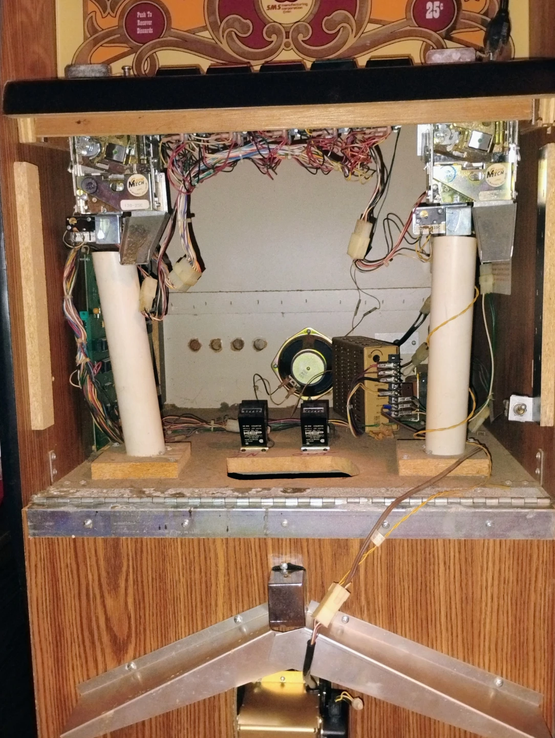 VINTAGE “TOP DRAW” VIDEO POKER MACHINE - photo 5