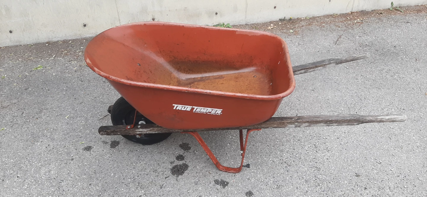 True Temper Wheelbarrow