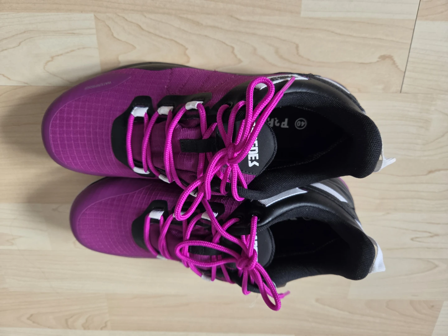 NWT Paredes Waterproof Hiking Shoes - Women's Size 40 - photo 3