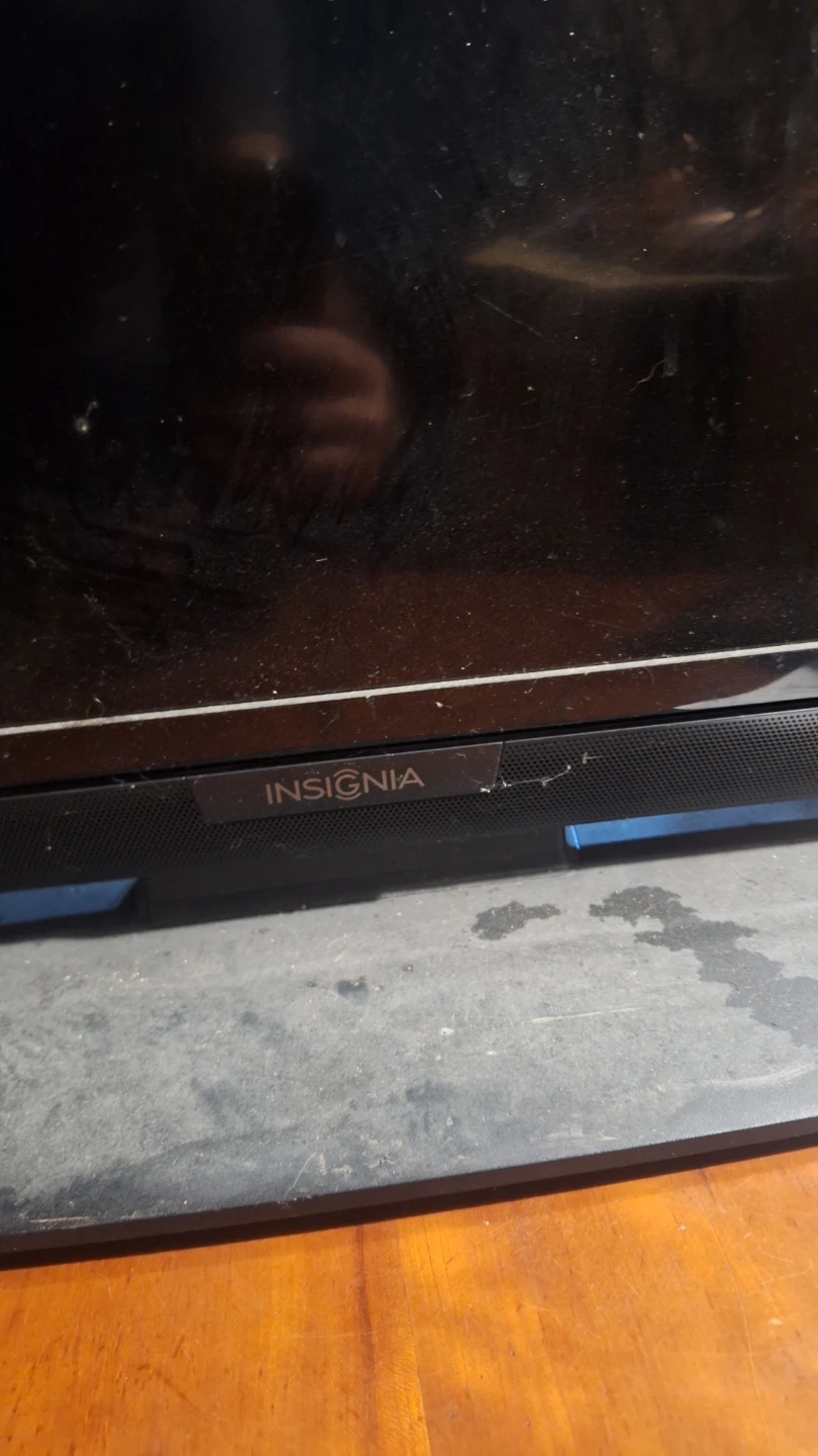Insignia 39" HD Television - photo 2
