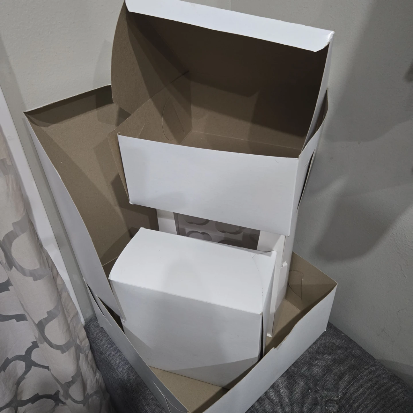 Four Cupcake Boxes and Cake Board