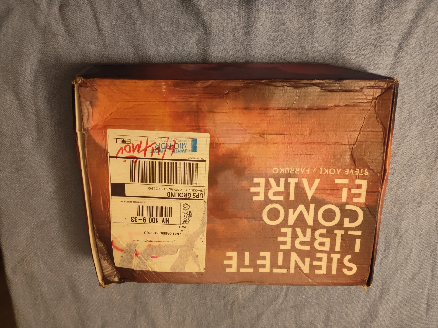 Steve Aoki x Farruko "El Aire" Merch Box - photo 2