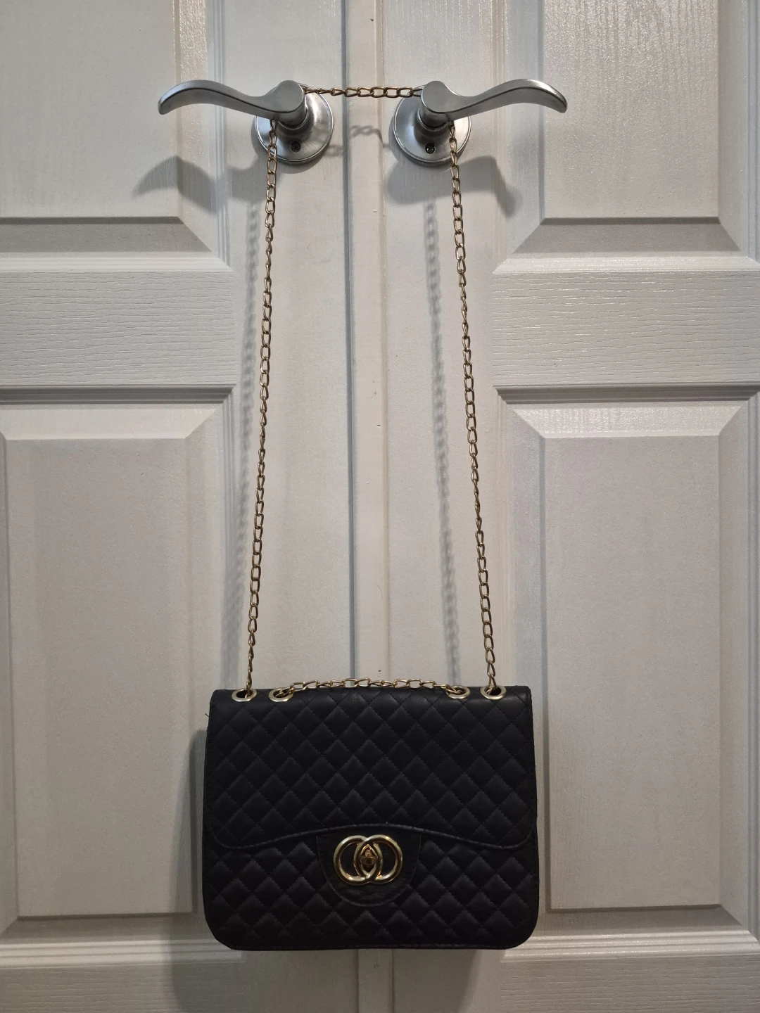 Black Quilted Chain Shoulder Bag - photo 2