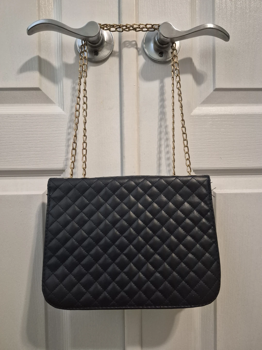 Black Quilted Chain Shoulder Bag - photo 3