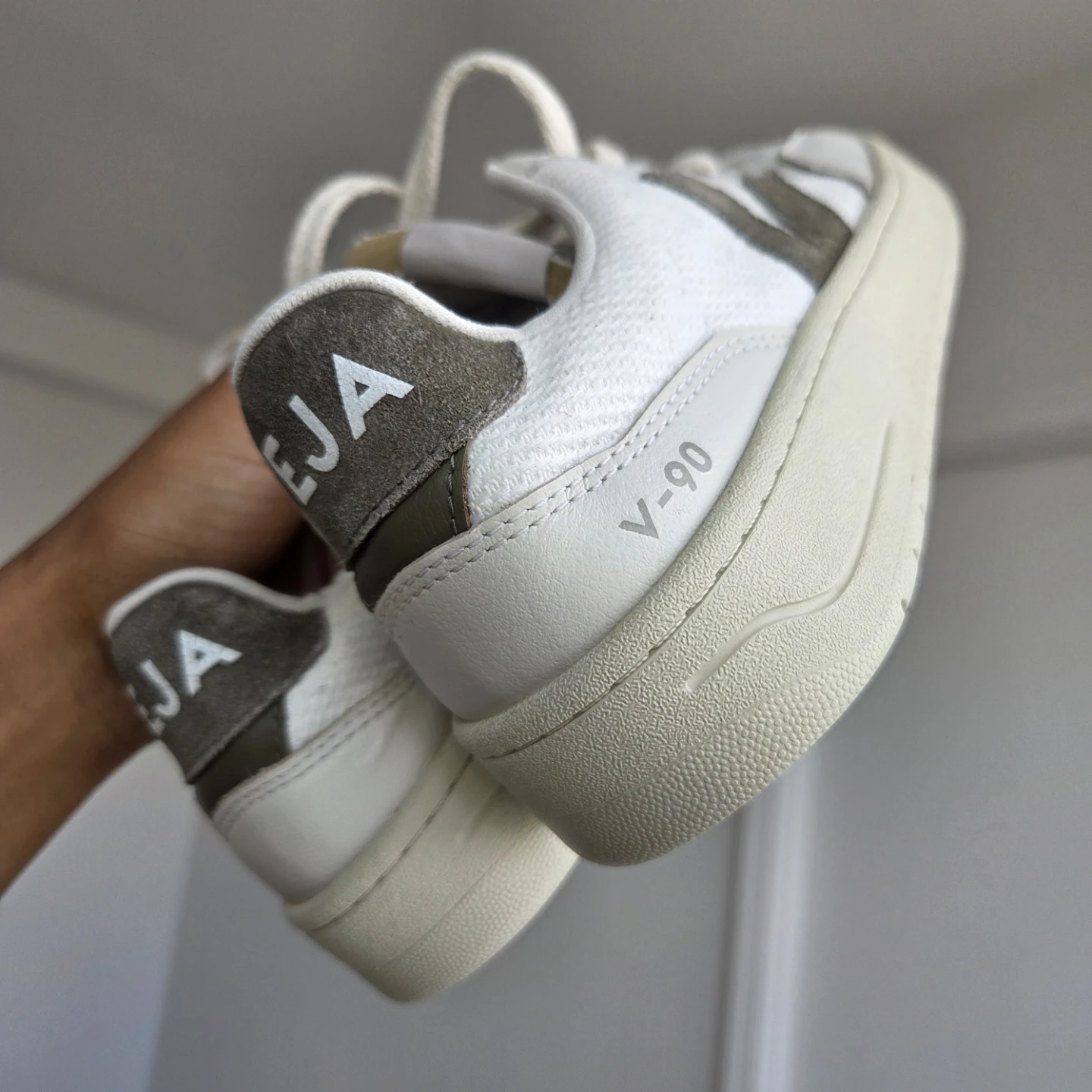 Veja V-90 Sneakers Mesh White/Khaki - photo 3