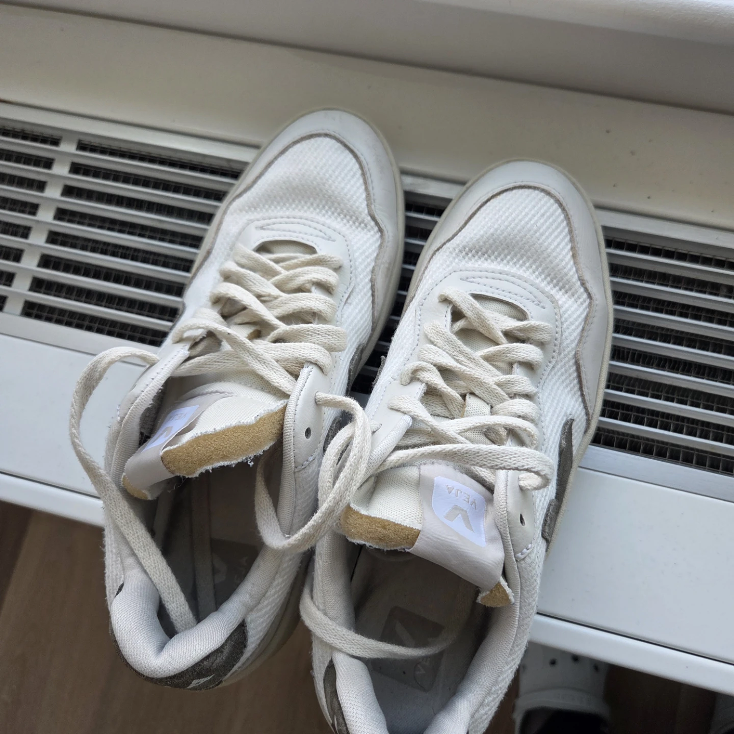 Veja V-90 Sneakers Mesh White/Khaki - photo 5