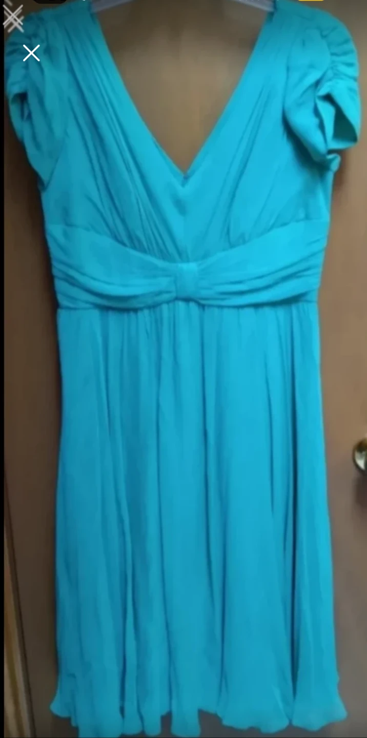 Green Chiffon V-neck Ruched Dress