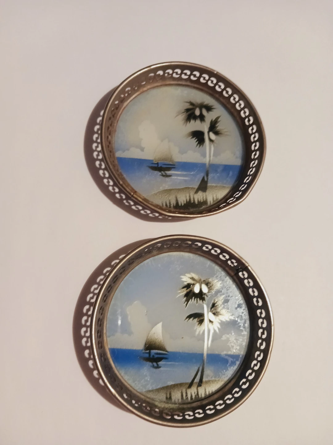 Set of 2 Vintage Handpainted Coasters - photo 3