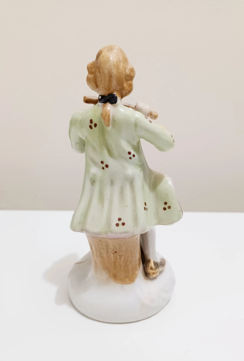 Occupied Japan Hand-painted Flute Player Figurine - photo 2