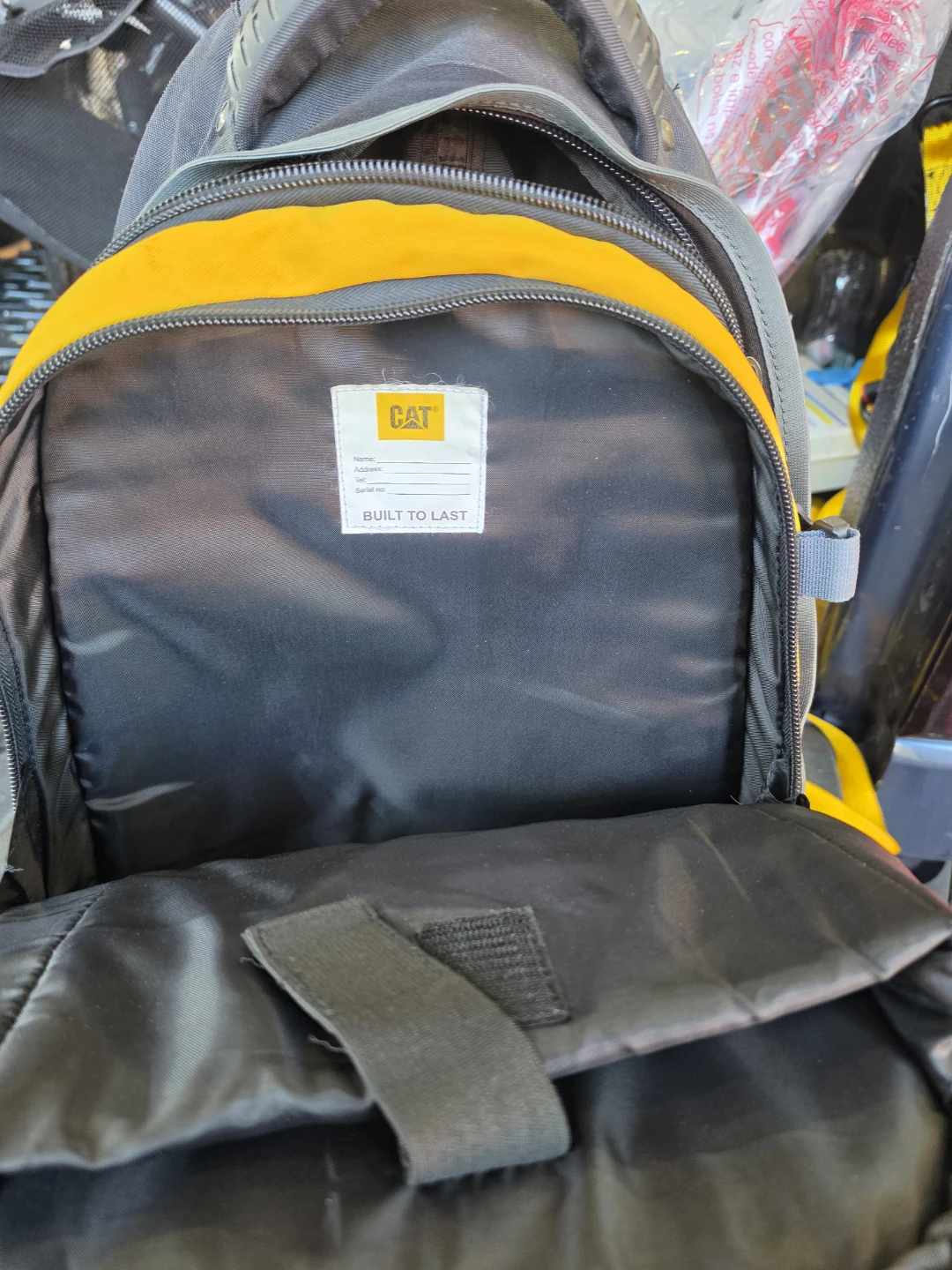 CAT (Caterpillar) Rolling/Trolley Backpack - photo 2