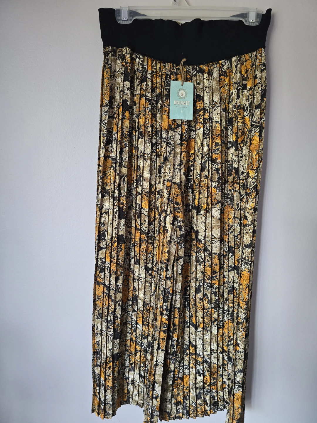 LuMee Butterfly Tank Top & Pleated Pants Set