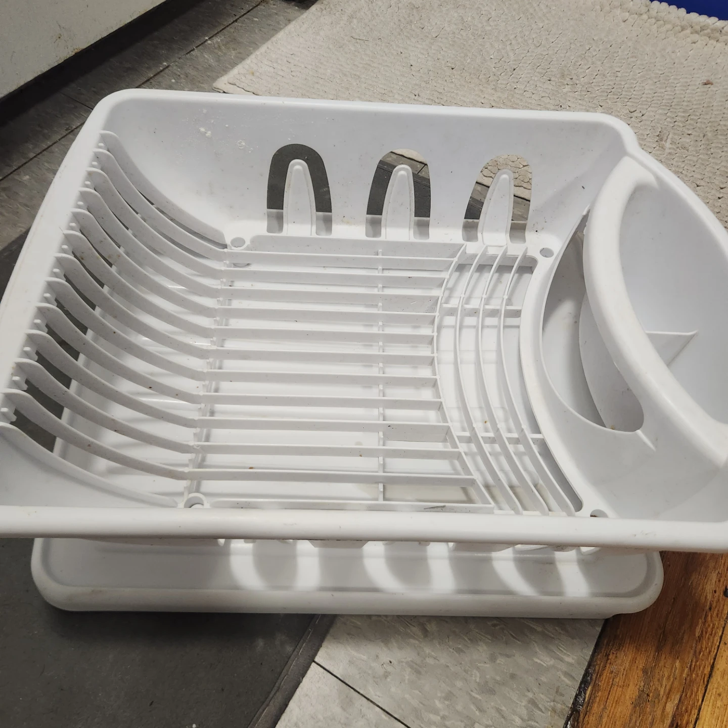 White Plastic Dish Rack with Utensil Holder - photo 2