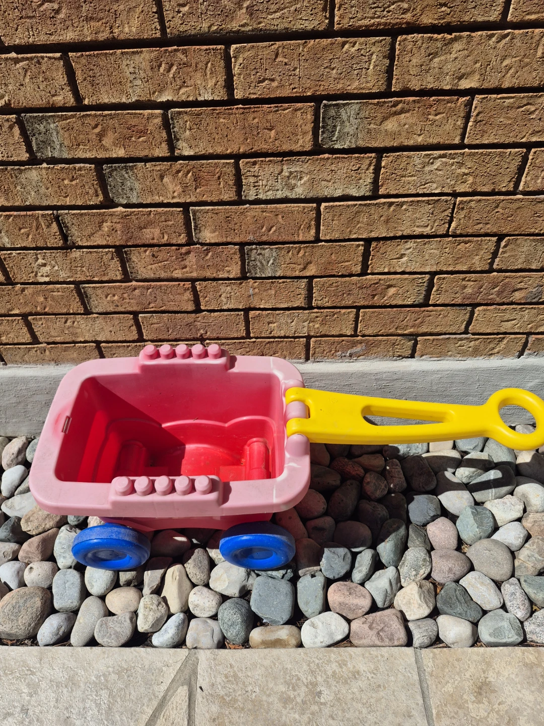 Little Tikes Pink Wagon with Yellow Handle Toy - photo 2