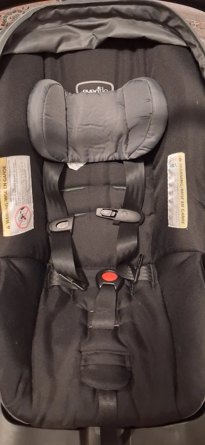 Evenflo Infant Car Seat with Base - photo 2