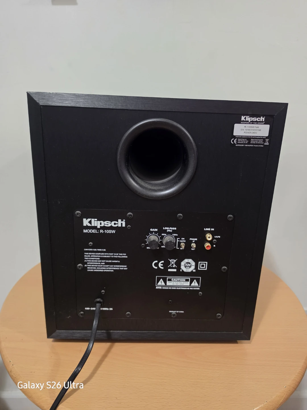 Klipsch R-10SW 300W Compact Front Firing Subwoofer - Black - photo 4