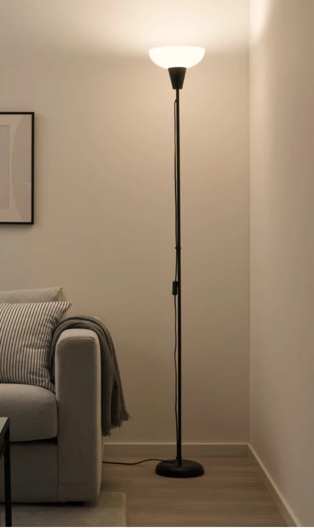 floor lamp
