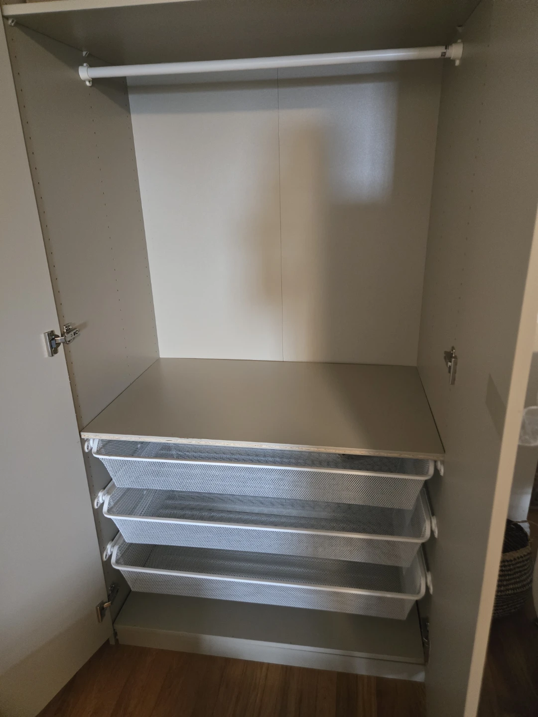 Ikea pax wardrobe - photo 2
