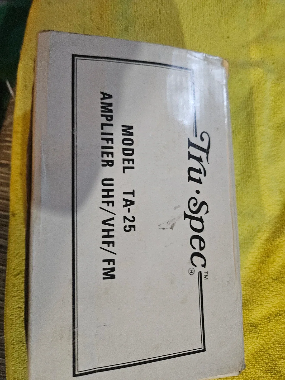 Tru-Spec Amplifier UHF/VHF/FM Model TA-25 - photo 2