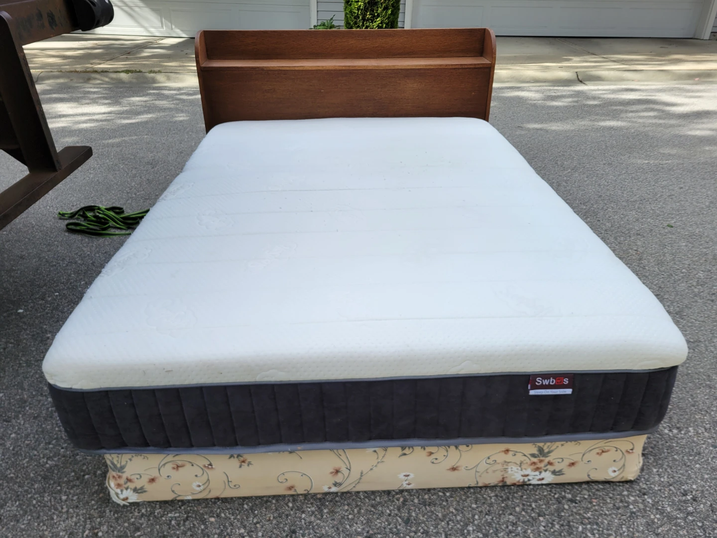 Double / Full Size Bed Set, Headboard & Box Spring & Mattress. - photo 3