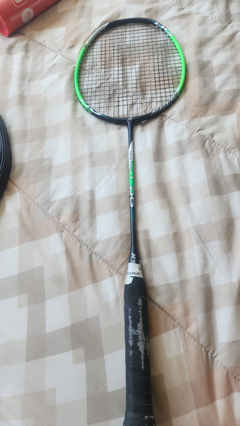 Yonex Voltric 7 DG and Head Helix Badminton Racquet - photo 4