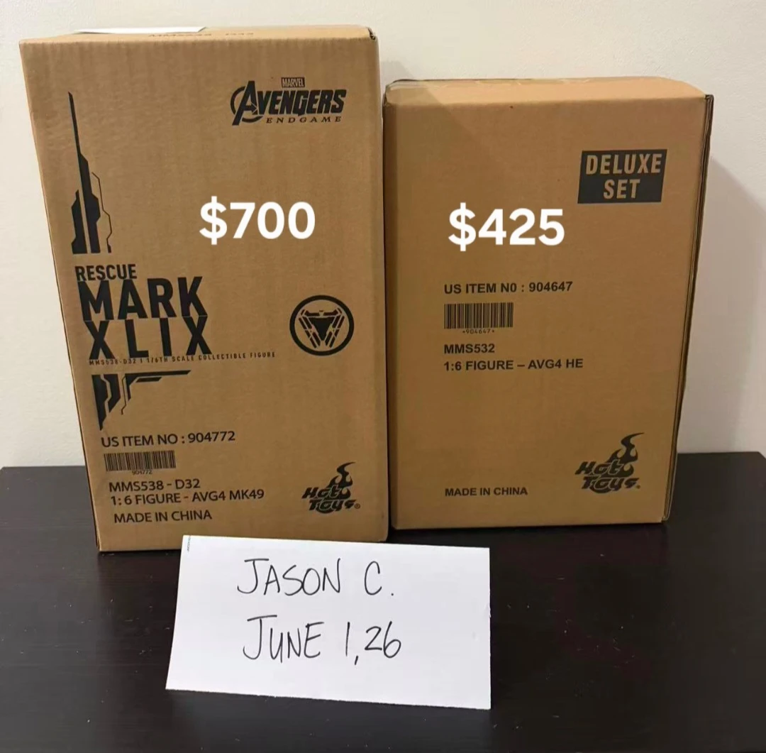 Hot Toys 1/6 Scale Collectible Figure