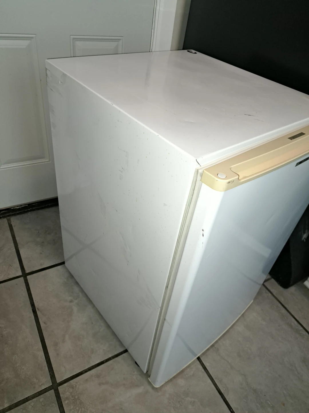Used Mini Kenmore Freezer - photo 2