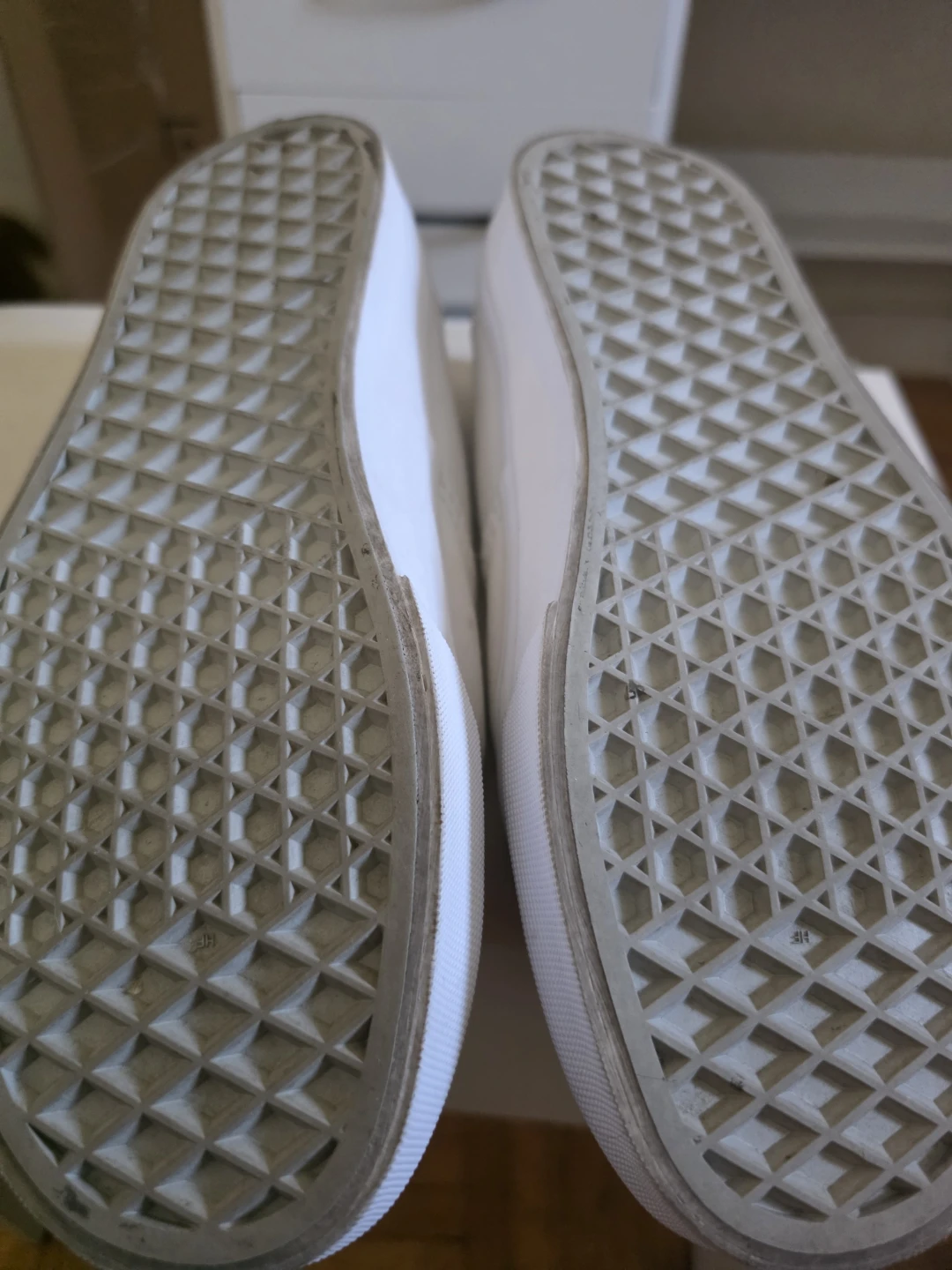 White Vans Authentic Sneakers - photo 2