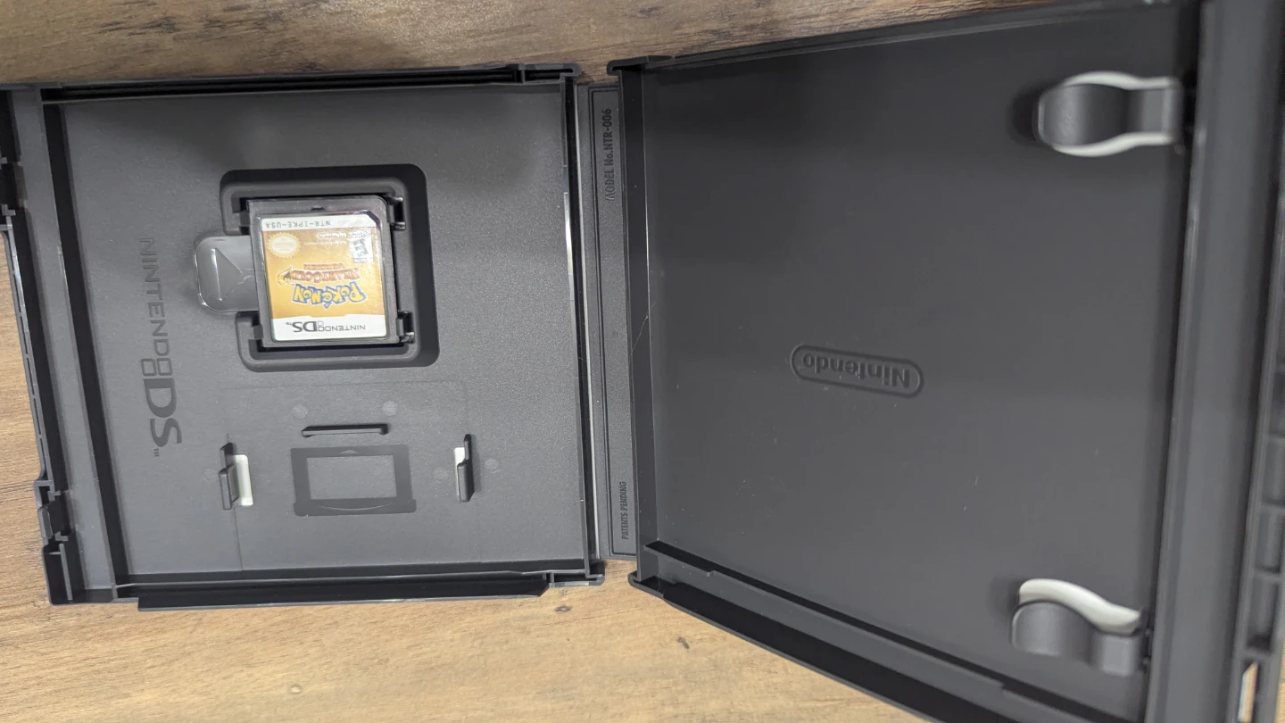Nintendo DS Pokemon HeartGold CIB - photo 2