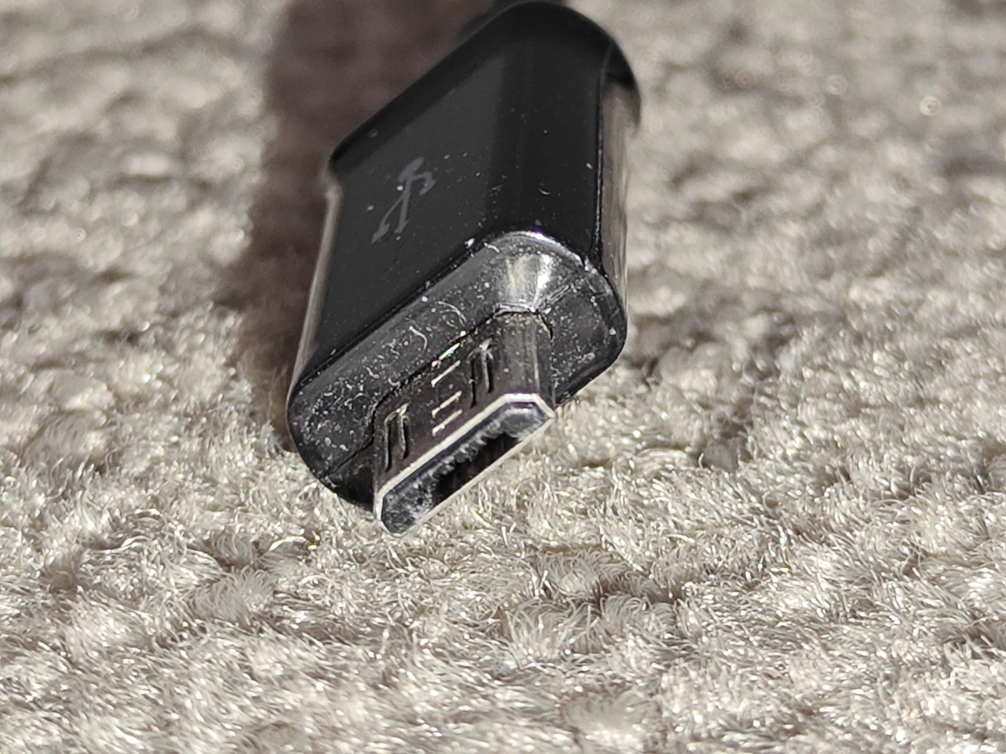 Samsung USB 2.0 A Male to Micro USB B Male Data Charging Cable - photo 3