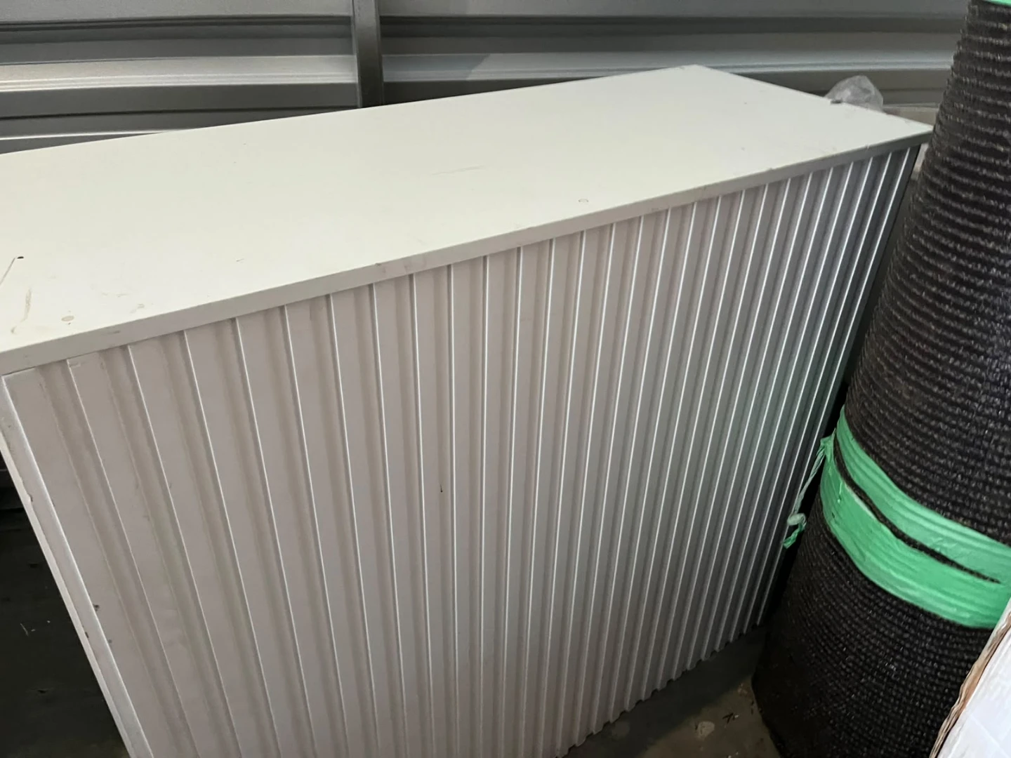 White Bar Counter - photo 2
