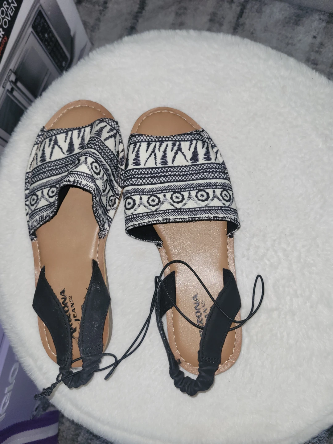 Arizona Jean Co. Women's Sandals Black & White Pattern