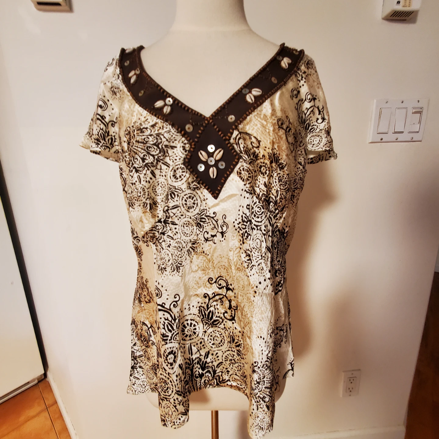 Nine West Women's Silk V-Neck Blouse Size 14 - photo 4