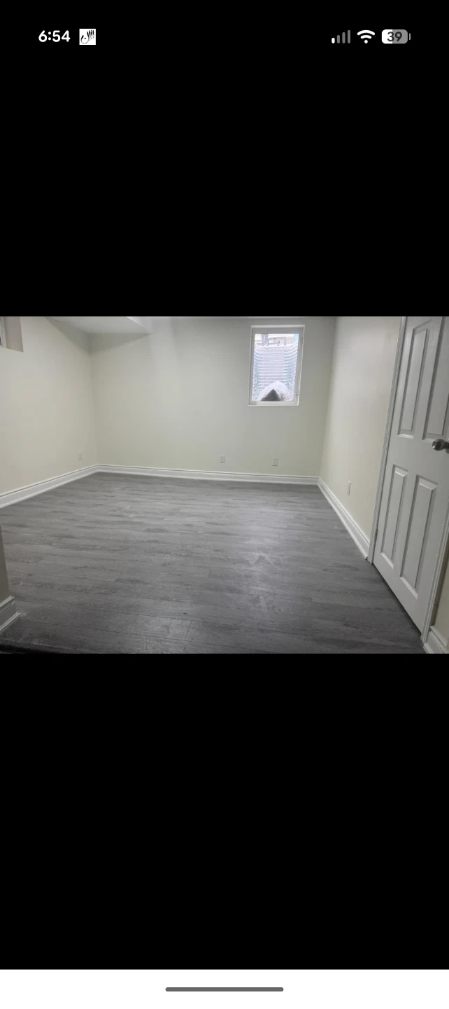 Legal basement - photo 2