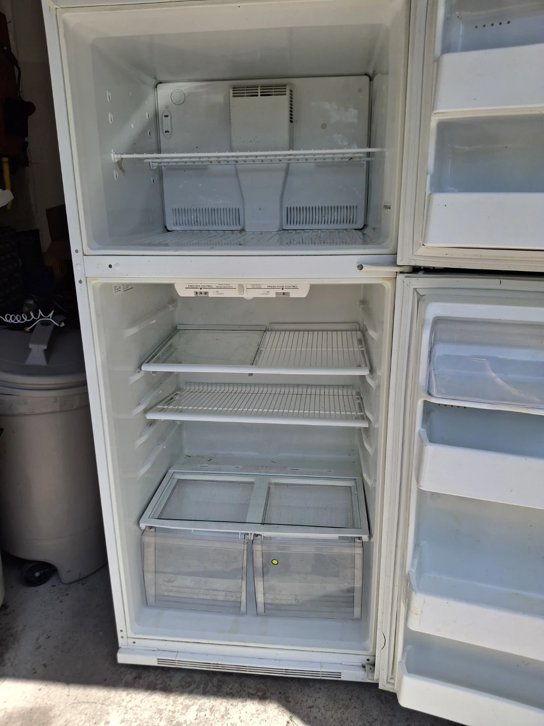 Maytag Refrigerator - photo 3
