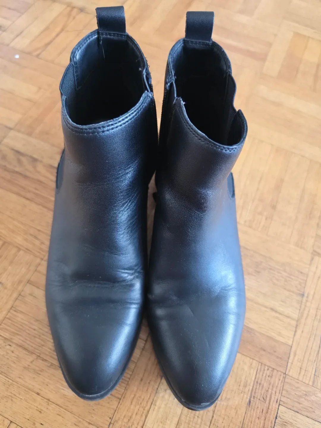 ALDO Black Chelsea Boots - Women's Size 7