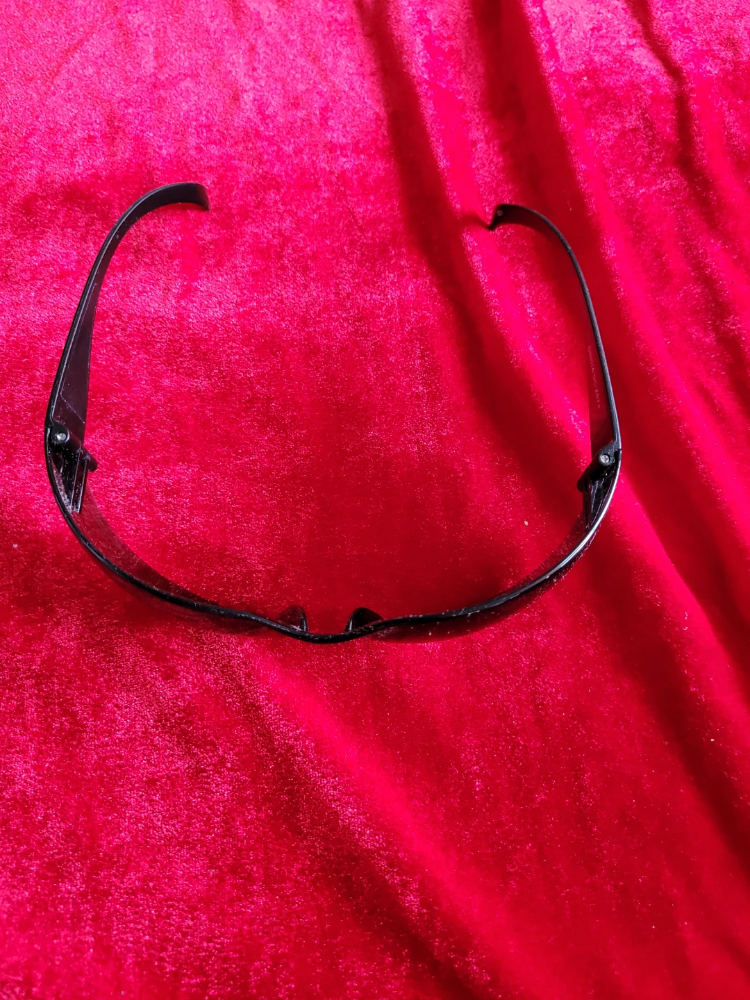 Black Wrap-Around Sunglasses - photo 4