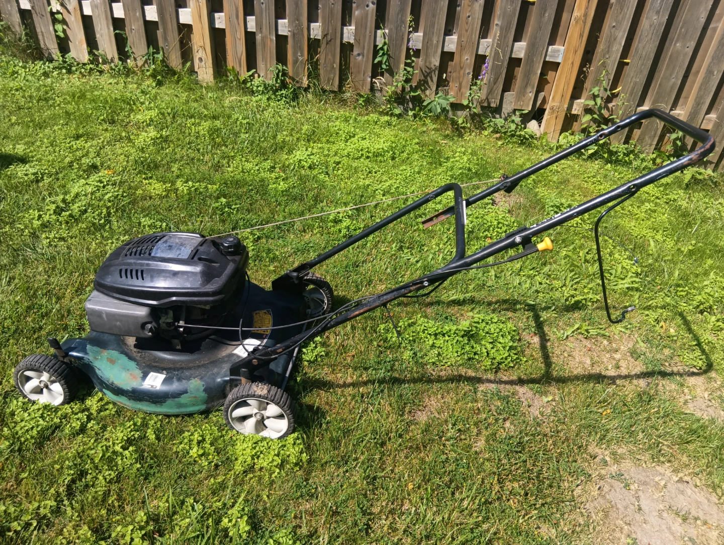 Yardworks Gas Powered Push mower - photo 2