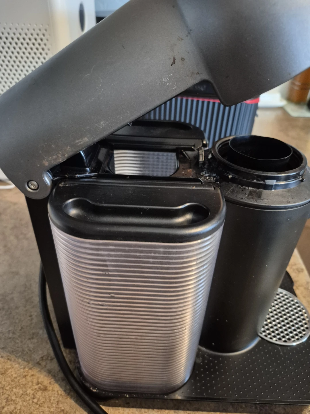 Nespresso VertuoLine Coffee Machine - photo 3