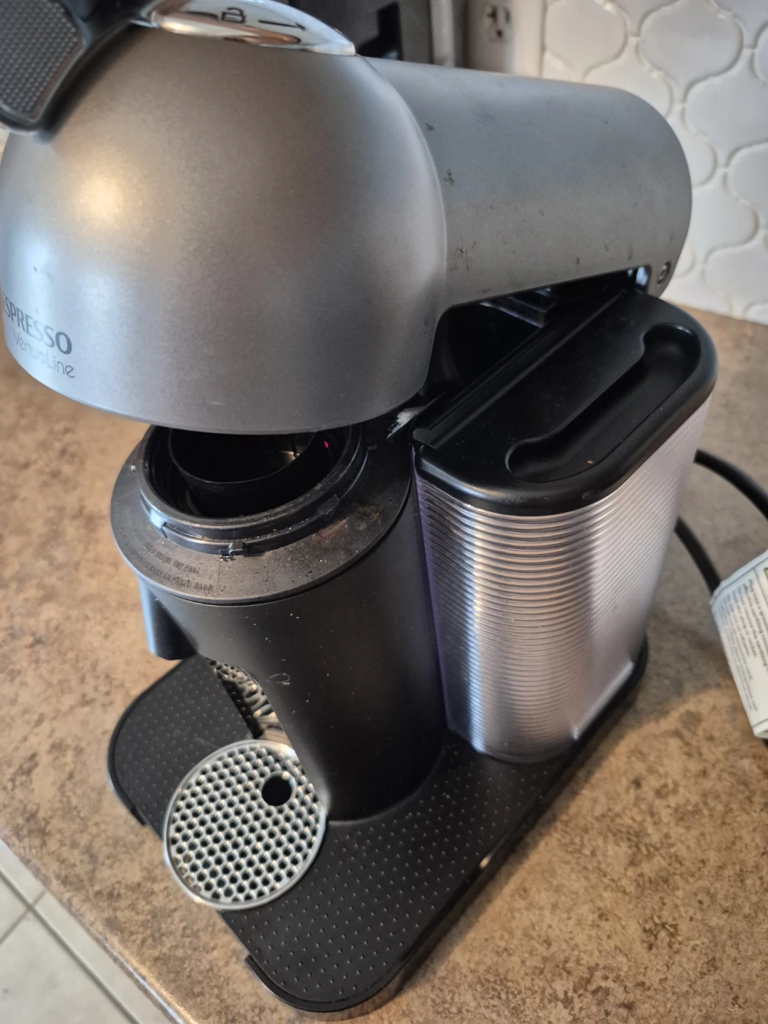 Nespresso VertuoLine Coffee Machine - photo 5