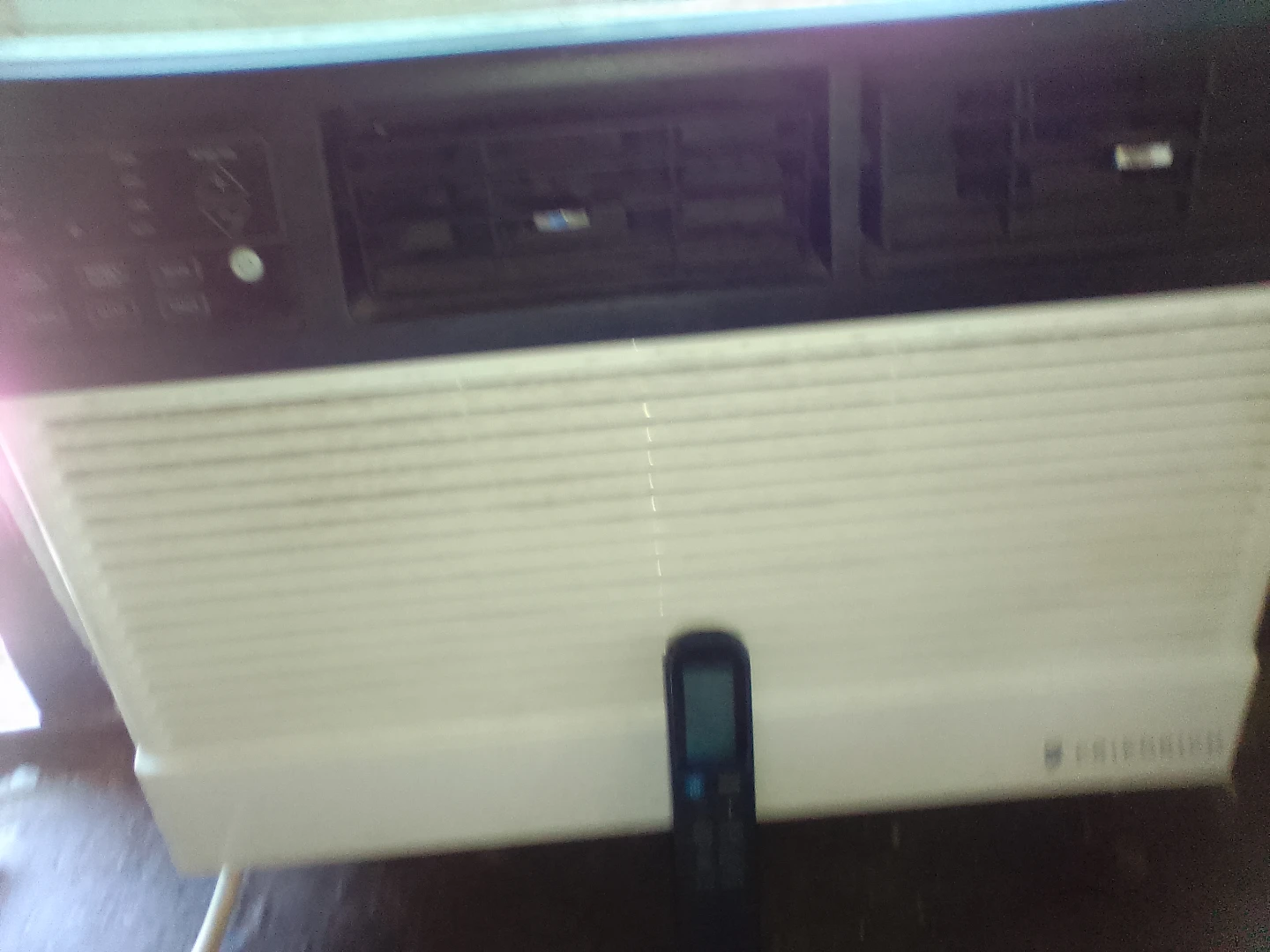10,000 BTU Friedrich Window Air Conditioner with Remote - photo 4
