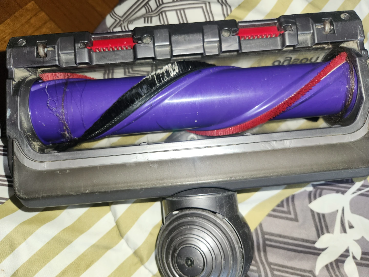 Dyson V10 Cordless Vacuum Cleaner - photo 3