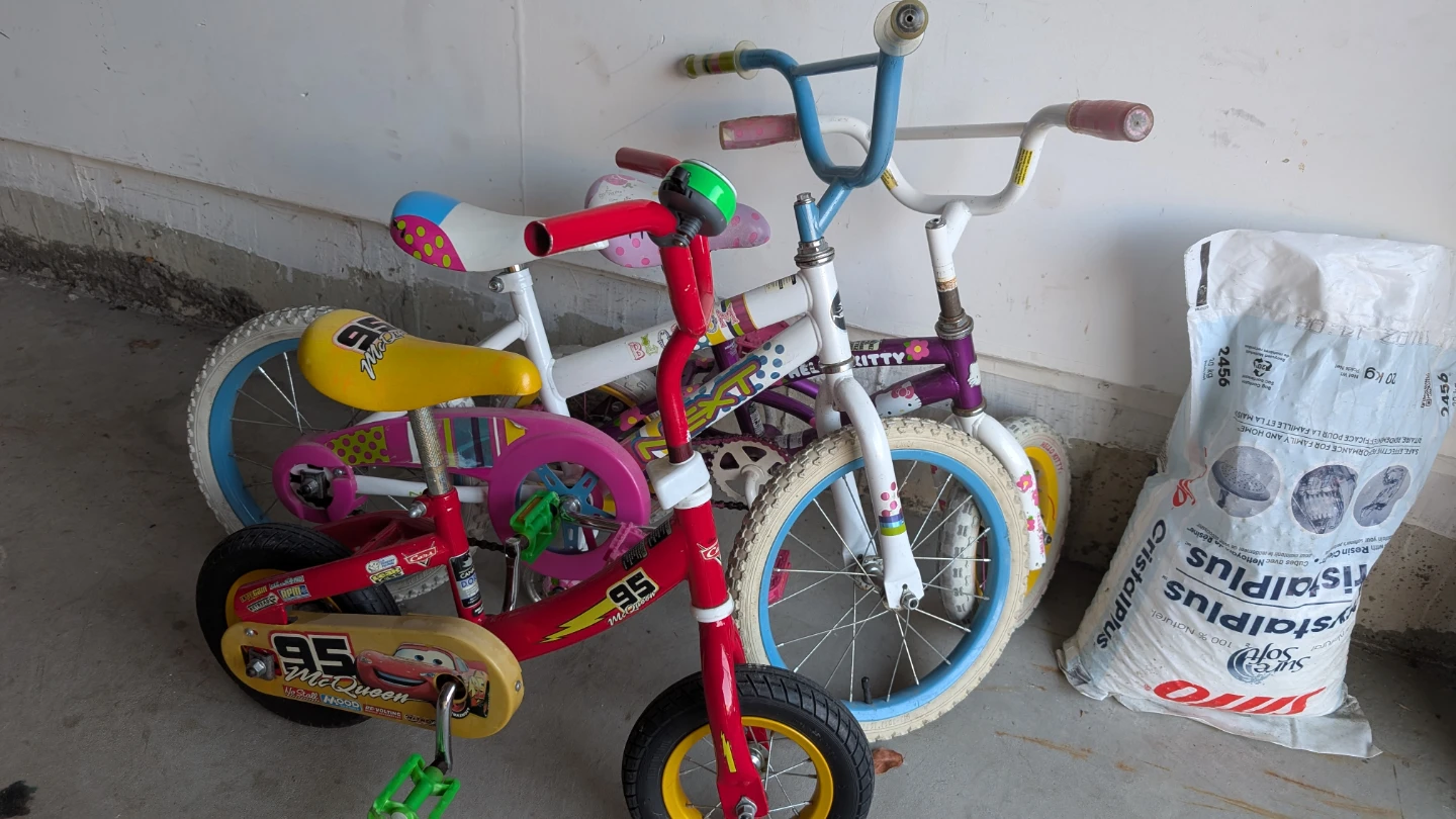 Kids' Bikes - Red, purple & White - photo 2