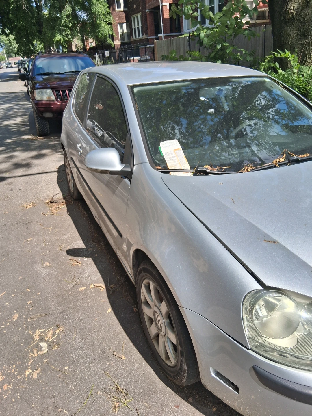 Silver Volkswagen Golf - photo 2