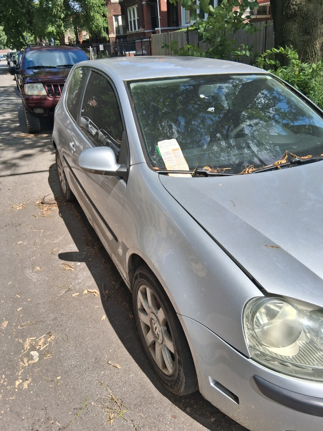 Silver Volkswagen Golf - photo 3